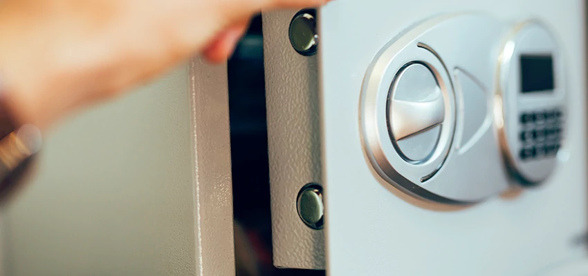 Fingerprint Safe Openers in Temecula, CA